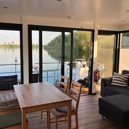 Tekne Hausboot Fru Puettelkow