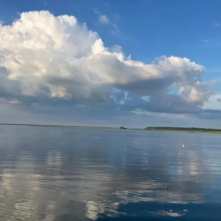 Botel Hausboot Fru Puettelkow *